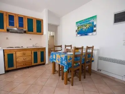 Ferienwohnung für 6 Personen (60 m²) in Vrsar 3/10