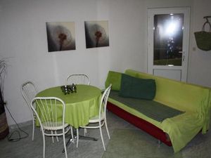 22235045-Ferienwohnung-0-Vrsi-300x225-4