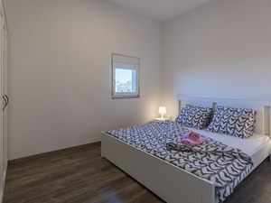 23392645-Ferienwohnung-5-Vrsi-300x225-5