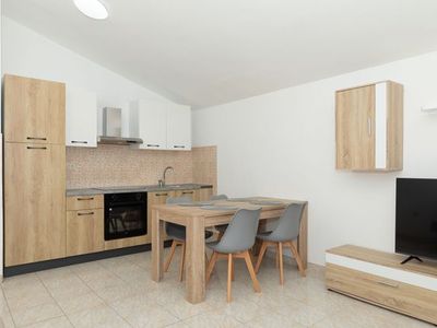 Ferienwohnung für 4 Personen (47 m²) in Vrsi 6/10