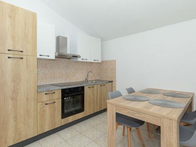 Ferienwohnung für 4 Personen (47 m²) in Vrsi 8/10