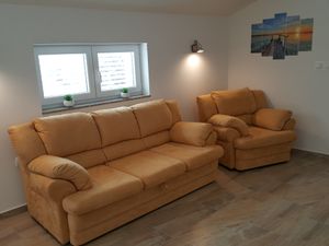 23099537-Ferienwohnung-5-Vrsi-300x225-1