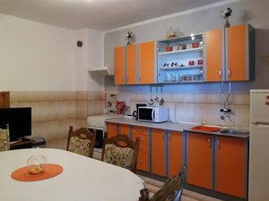 23931933-Ferienwohnung-5-Vrsi-300x225-2