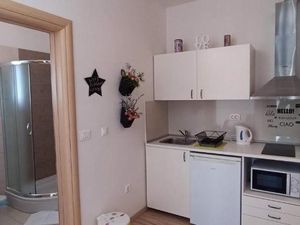 24019026-Ferienwohnung-3-Vrsi-300x225-5