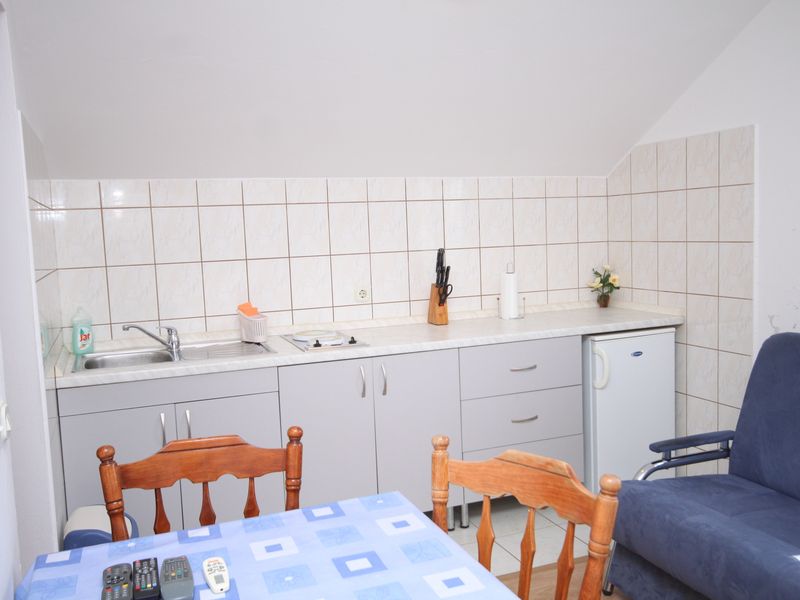 18510433-Ferienwohnung-5-Vrsi-800x600-2