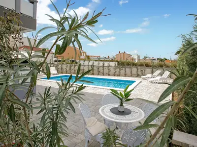 pool