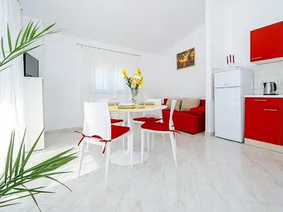 Ferienwohnung für 4 Personen (47 m²) in Vrsi 3/10