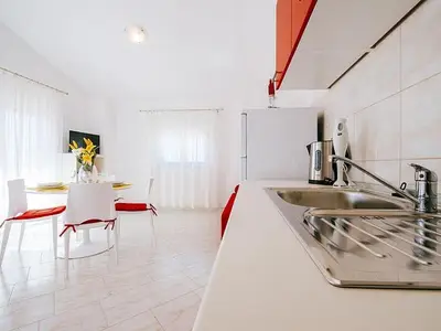 Ferienwohnung für 4 Personen (47 m²) in Vrsi 4/10