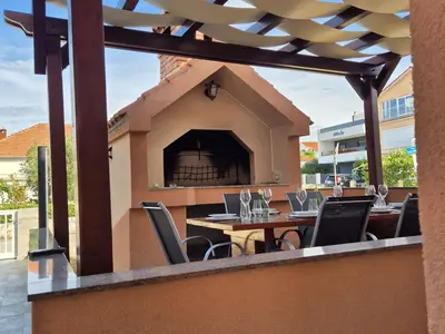 Ferienwohnung für 6 Personen (98 m²) in Vrsi 8/10