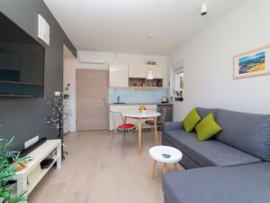 23568106-Ferienwohnung-4-Vrsi - Mulo-300x225-3