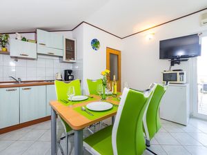 23928868-Ferienwohnung-4-Vrsi - Mulo-300x225-1