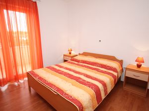 23928799-Ferienwohnung-3-Vrsi - Mulo-300x225-5