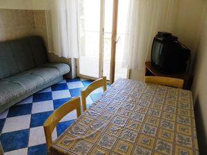 18953622-Ferienwohnung-8-Vrsi - Mulo-300x225-1