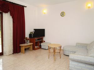 18955119-Ferienwohnung-8-Vrsi - Mulo-300x225-1