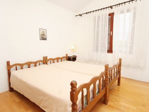 18955119-Ferienwohnung-8-Vrsi - Mulo-300x225-5