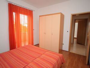 19121332-Ferienwohnung-5-Vrsi - Mulo-300x225-2