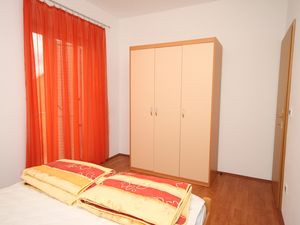 19121332-Ferienwohnung-5-Vrsi - Mulo-300x225-4