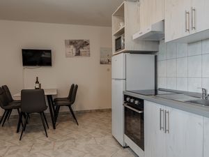 19256415-Ferienwohnung-5-Vrsi - Mulo-300x225-4