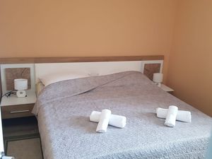 23134519-Ferienwohnung-8-Vrsi - Mulo-300x225-5