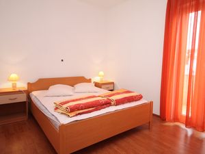 23928801-Ferienwohnung-5-Vrsi - Mulo-300x225-3