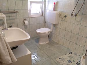 23927353-Ferienwohnung-4-Vrsi - Mulo-300x225-5