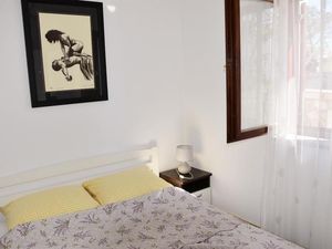 23933763-Ferienwohnung-5-Vrsi - Mulo-300x225-3