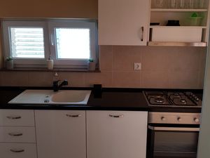 23933817-Ferienwohnung-6-Vrsi - Mulo-300x225-3