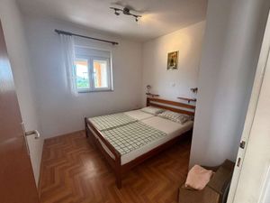 24044258-Ferienwohnung-4-Vrsi - Mulo-300x225-3