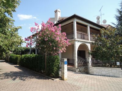 Ferienwohnung für 9 Personen (190 m²) in Vrvari 2/10