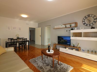 Ferienwohnung für 9 Personen (190 m²) in Vrvari 3/10