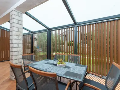 Ferienwohnung für 6 Personen (130 m²) in Vrvari 3/10
