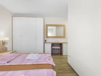 Ferienwohnung für 6 Personen (130 m²) in Vrvari 8/10