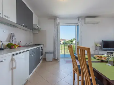 Ferienwohnung für 4 Personen (51 m²) in Vrvari 3/10