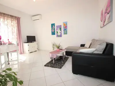 Ferienwohnung für 2 Personen (40 m²) in Vrvari 8/10