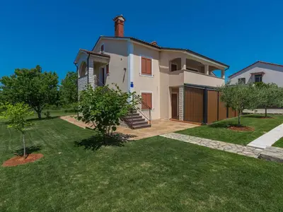 Ferienwohnung für 6 Personen (130 m²) in Vrvari 2/10