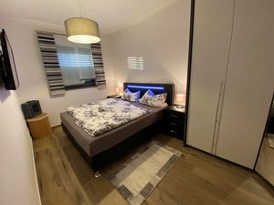 22597399-Ferienwohnung-4-Wackersdorf-300x225-3