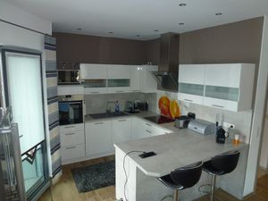 22658609-Ferienwohnung-4-Wackersdorf-300x225-5