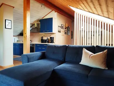 Wohn-Schlafraum/Schlafsofa mit Federkern