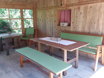 Sitzgelegenheit Gartenhaus
