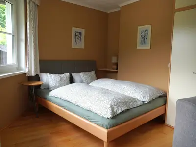 Wohn- und Schlafzimmer
