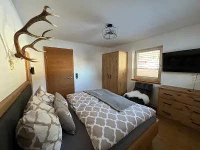 5e94dbd0-60d8-419d-99af-7d0f8887fdfc