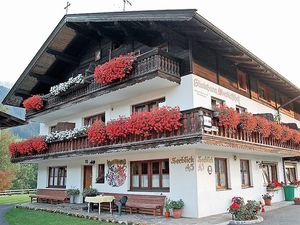 18583341-Ferienwohnung-2-Walchsee-300x225-0