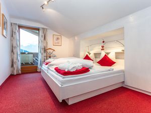 22447521-Ferienwohnung-4-Walchsee-300x225-0