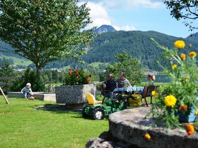 Apartments Daxer Garten mit Seeblick