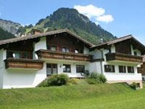 23336221-Ferienwohnung-8-Wald am Arlberg-300x225-3