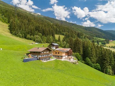 Außenseite Ferienhaus [Sommer]