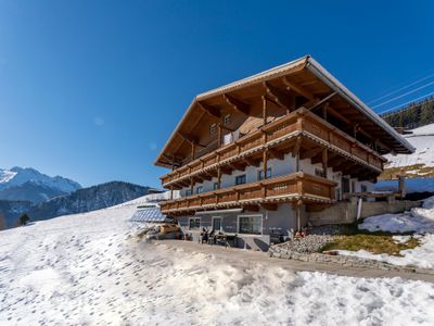 Außenseite Ferienhaus [Winter]