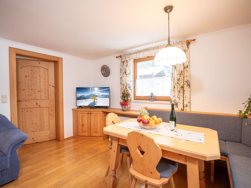 23288147-Ferienwohnung-5-Wald im Pinzgau-800x600-2