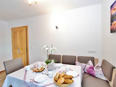 DiningRoom