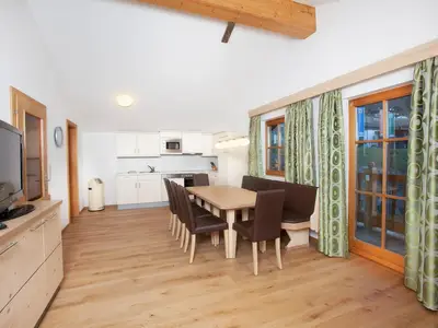 DiningRoom